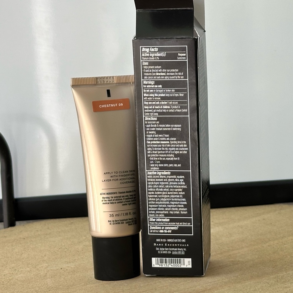 Bare Minerals Complexion Rescue Chestnut - Picture 4 of 5